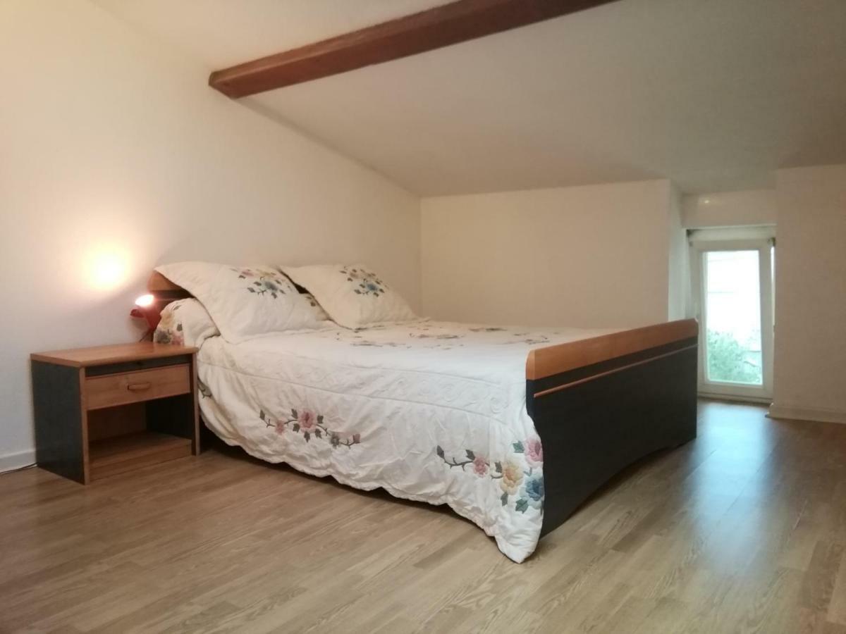 Apartament Studio Mansarde A Oyonnax Zewnętrze zdjęcie